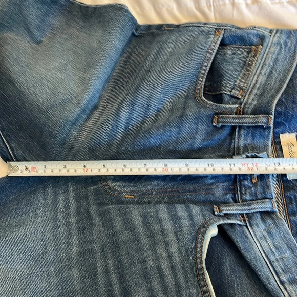 Madewell The Momjean in Stratfield  medium wash size 25 80's retro style . - Picture 14 of 17